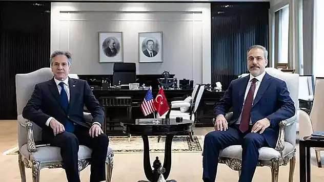 Hakan Fidan ve Antony Blinken Görüştü  Fidan Suriye'deki Öncelikleri Açıkladı