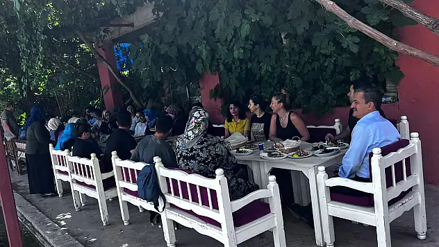 HASTALAR VE DOKTORLAR PİKNİKTE BULUŞTU