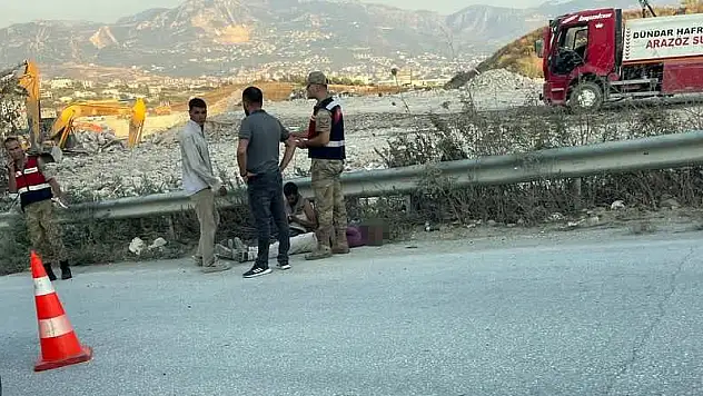 Hatay'da Siirtli Yıkım Ekibine Kalaşnikoflu Saldırı