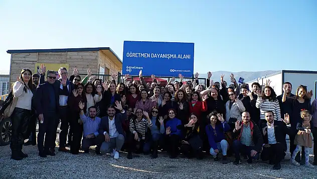 Hatay'ın Yeniden Ayağa Kalkmasında Öğretmenlerle Beraber Çözüm Üretecek