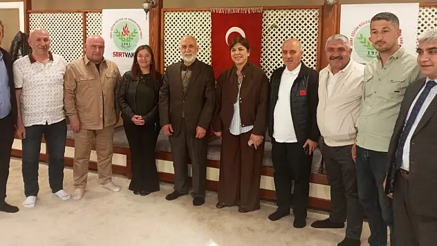 HDK Eş Sözcüsü Meral Danış Beştaş'tan Siirt Vakfına Ziyaret