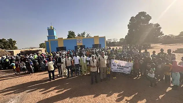 Help Yetim Mali'de yaptığı Hazreti İbrahim Cami'nin açılışı yaptı
