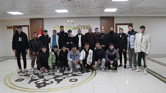 Hentbol Takımından Belediye Eşbaşkanı'na Ziyaret