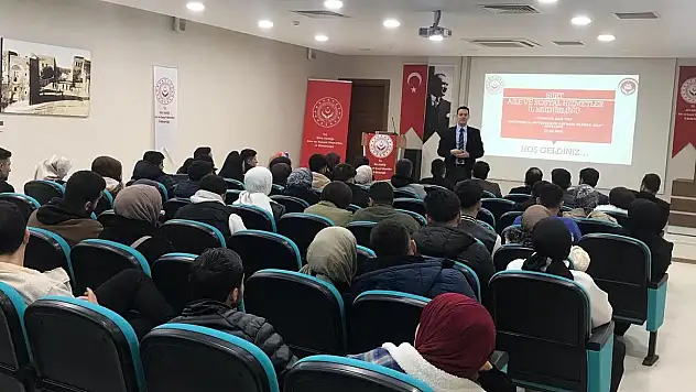 'Huzurun ve Mutluluğun Kaynağı Aile'