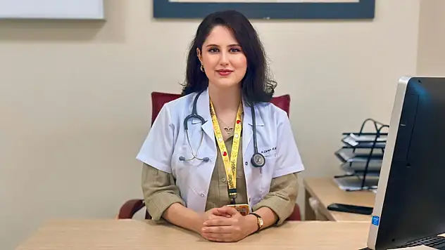 İç Hastalıkları / Dahiliye Uzmanı Dr. Ceren Kabaoğlu Siirt Eğitim ve Araştırma Hastanesi'nde Göreve Başladı