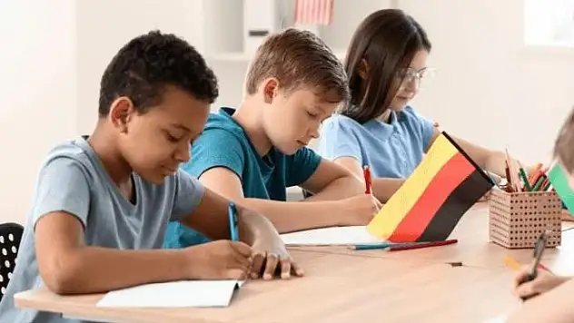 İkinci Bir Dil Öğrenmek, Bilişsel Gerilemeyi 4,5 Yıl Önlüyor