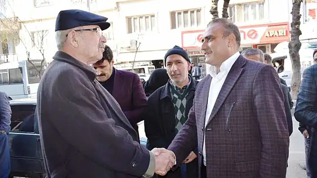 İLBAŞ, TİLLO DURAĞINDA ESNAF VE VATANDAŞLARLA BİR ARAYA GELDİ