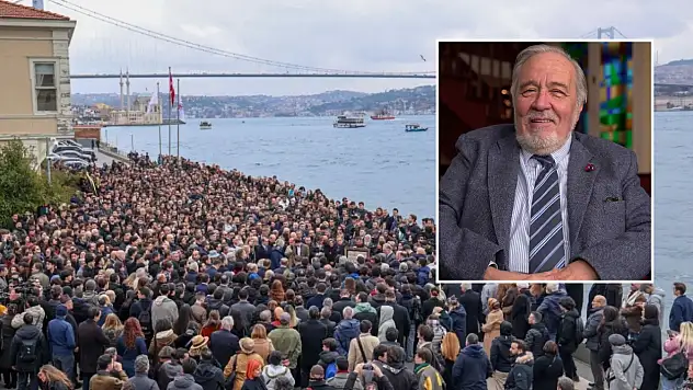 İlber Ortaylı'nın Naaş'ı Sadece 10 Kişiye Nasip Olan Yere Gömüldü