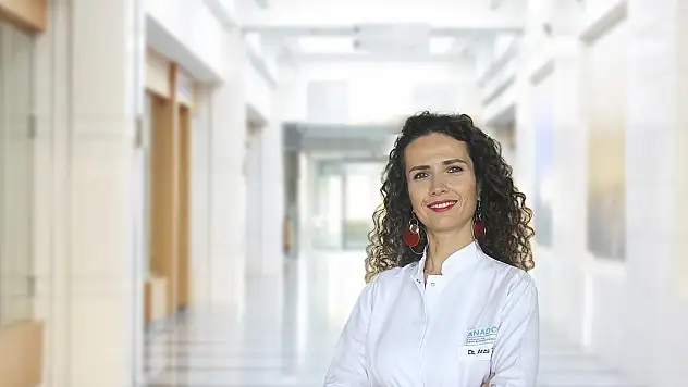 İmplant Tedavisi Diş Çekiminden Daha Kolay