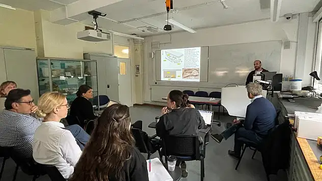 İngiltere'de Başur Höyük Çalıştayı