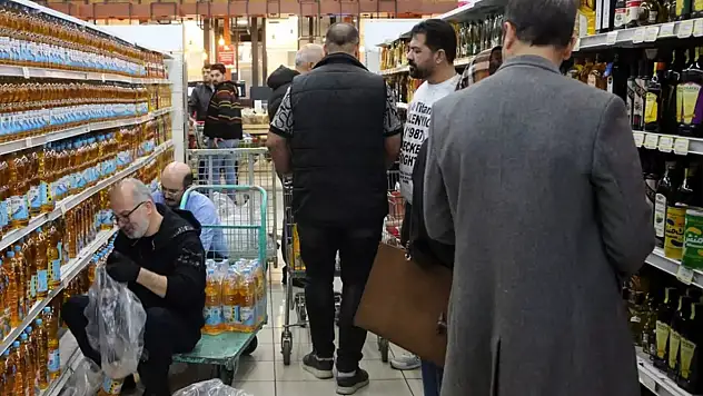 İran'da yaşam pahalılığına karşı 'Kalabarg' hamlesi