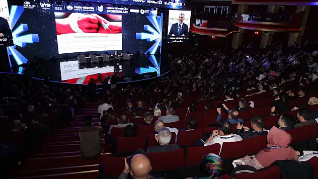 İş, Ekonomi, Sanayi ve Ticaret Dünyası Vizyoner'23'te Buluştu