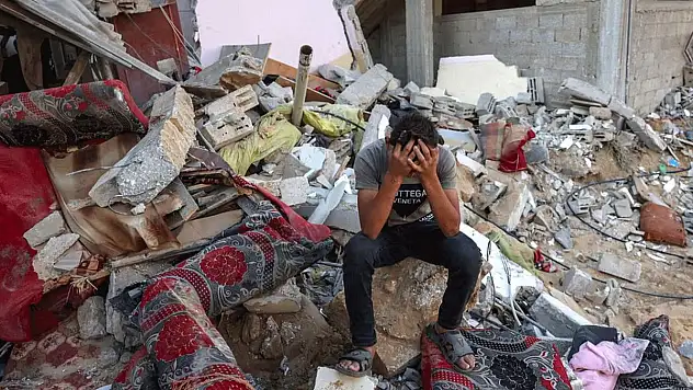 İsrail, Gazze'de yaşayan Kürt Vatandaşın Ailesinden 6 Kişiyi Öldürdü