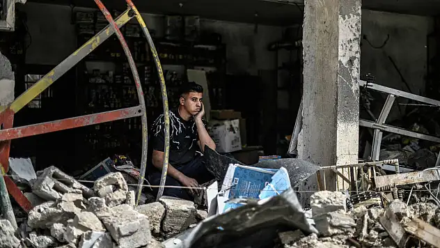 İsrail'den Gazze'ye Ölümcül Bombardıman: Bu Bir Soykırım!