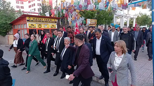 İYİ PARTİ SİİRT'TE İLK SEÇİM LOKALİNİN AÇILIŞINI GERÇEKLEŞTİRDİ