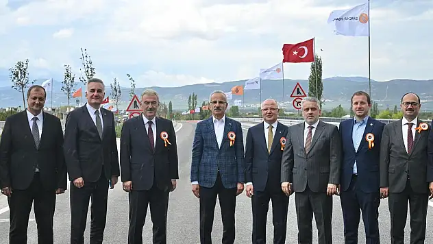 İznik Çevre Yolu İle 15 Dakikalık Yol 4 Dakikaya İndi