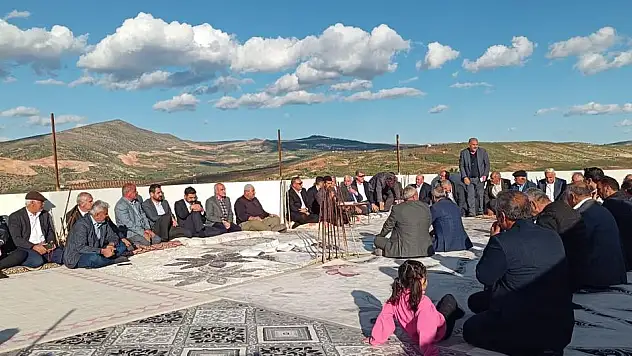 AK PARTİ ADAYI MERVAN  GÜL, ÇALIŞMALARINI SÜRDÜRÜYOR