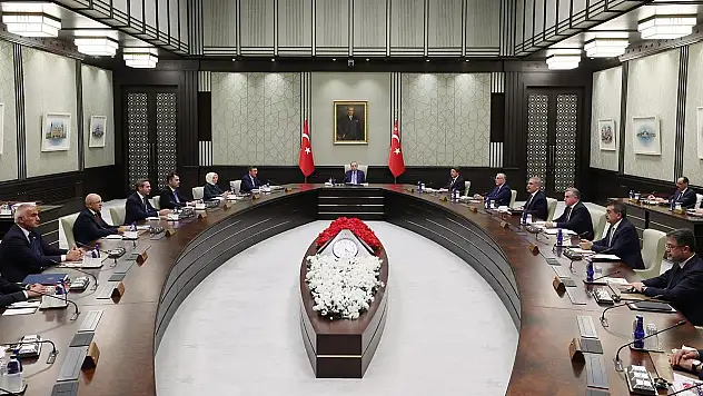 Kabine Toplanıyor: Gündem Yoğun! İşte Detaylar