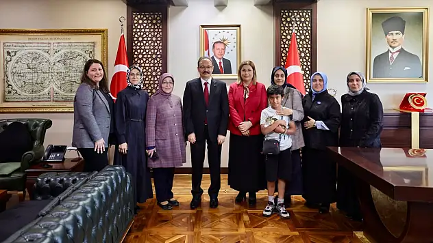 KADEM Heyeti Siirt'te: Kadın İstihdamı ve Haklarının Güçlendirilmesi Masaya Yatırıldı