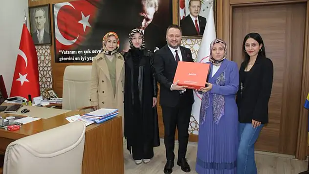 KADEM Siirt Temsilcilerinden  Siirt Aile ve Sosyal Hizmetler İl Müdürü Sabri Sidar'a Ziyaret