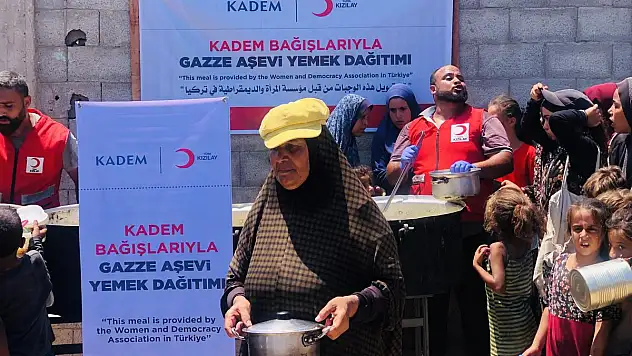 KADEM'DEN KIZILAY'IN GAZZE'DEKİ AŞEVİNE DESTEK