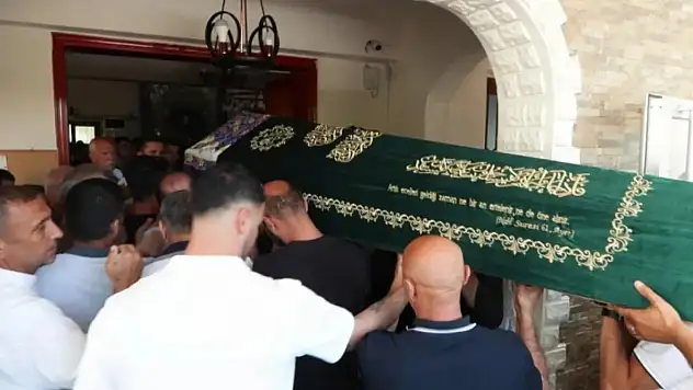 Kaldırımda Yürürken Otomobil Çarpan Siirtli Kadın Hayatını Kaybetti