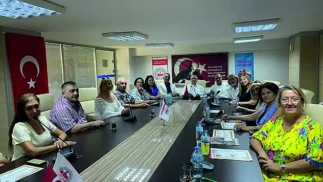 KAMU-DER İstişare Toplantılarını Sürdürüyor