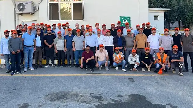 Karayolları İşçilerinden Oturma Eylemi