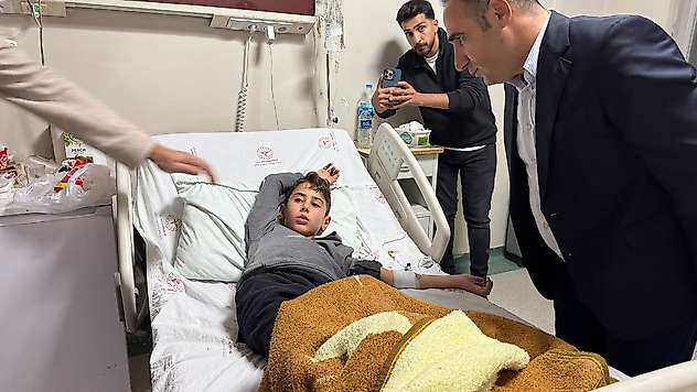 Kayabağlar'daki Zehirlenme Olayının Ardından Başkan Hasan Nas'tan Hastaneye Ziyaret