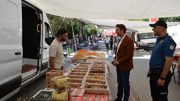 Kaymakam Özcan'dan Esnaf ve Pazar Ziyareti