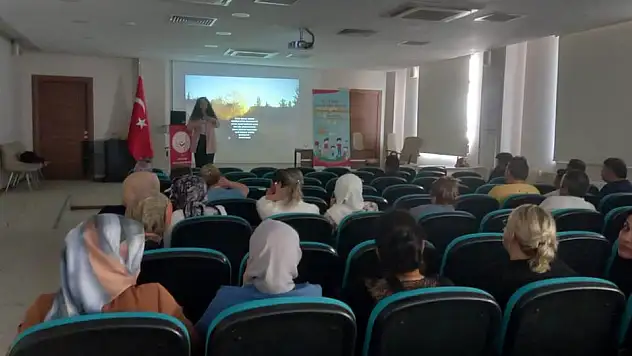 'Kişisel Sorunlarımız' Konulu Eğitim Semineri