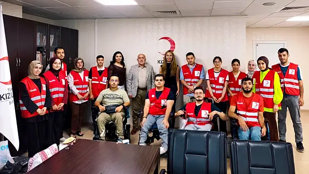 Kızılay Siirt Şubesi'nden Gönüllülere Kariyer Eğitimi