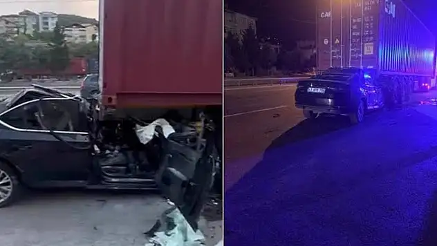 Kocaeli'nde Feci Kaza: Tırın Altına Giren Otomobilde Baba ve Oğlu Hayatını Kaybetti