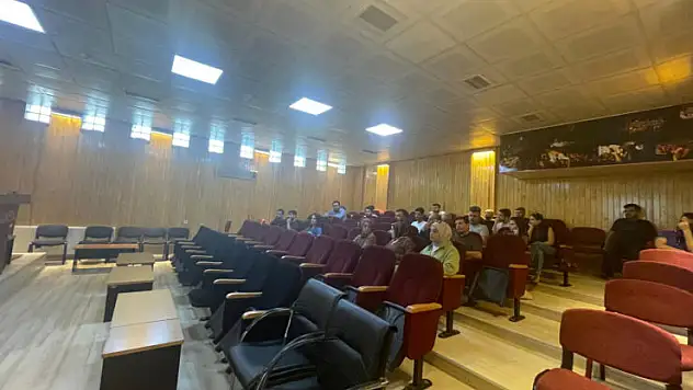 Köy Öğretmenlerine Eğitim