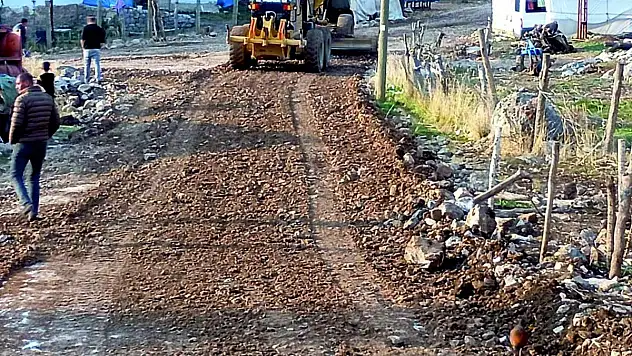 Köy ve Mezralarda Çalışmalar Devam Ediyor