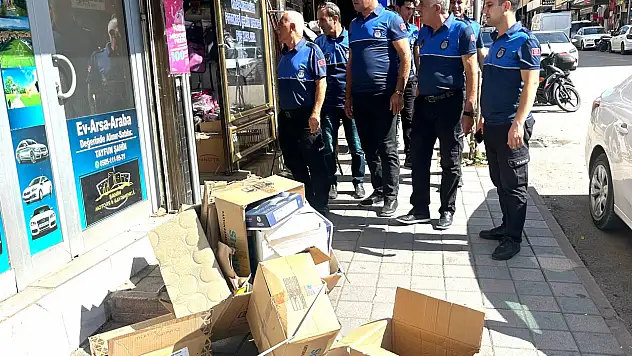 Kurtalan Belediyesi'nden kaldırım işgali ve yol onarımı çalışmaları