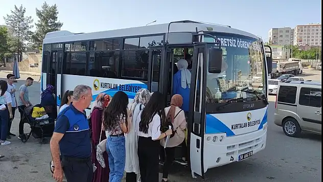 Kurtalan Belediyesi Öğrencileri Hedeflerine Giden Yolda Yalnız Bırakmadı