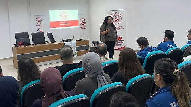 Kurtalan'da Emniyet Personeline Koruyucu Aile Eğitimi Verildi