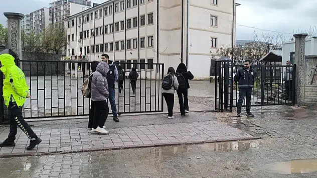 Kurtalan'da Okul Çevrelerinde Güvenlik Üst Seviyeye Çıkarıldı