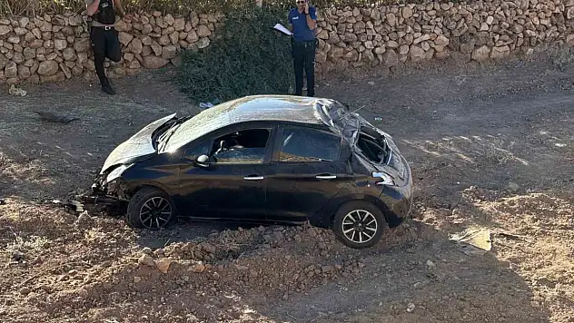 Kurtalan'da Otomobil Şarampole Yuvarlandı: 1 Yaralı