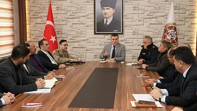 Kurtalan'da uyuşturucu ile mücadele toplantısı yapıldı