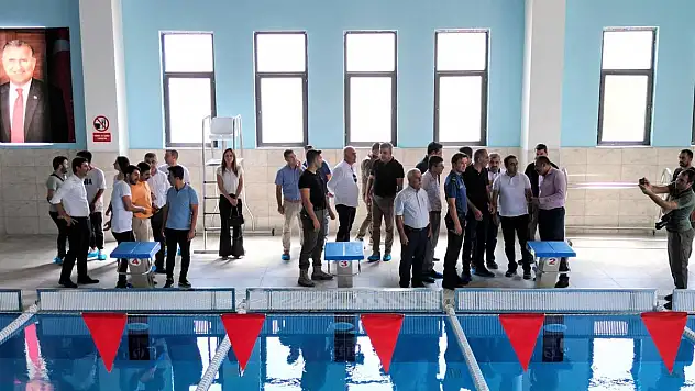 Kurtalan İlçemiz Yarı Olimpik Yüzme Havuzunun Açılışı Yapıldı