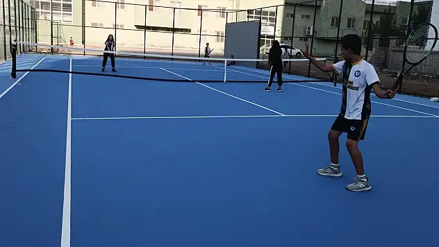 Kurtalan İlçemiz Yeni Tenis Kortuna Kavuştu