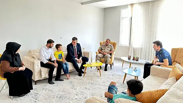 Kurtalan Kaymakamı Serin, İlk Ziyaretini Şehit Ailelerine Yaptı