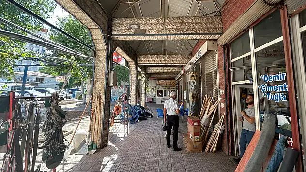 Kurtalan Tren Garı Esnafının Tadilat Talebi