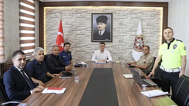 Kurtalan'da Trafik Komisyonu  Değerlendirme Toplantısı Yapıldı