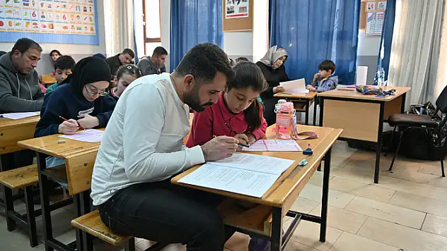 Kurtalan'da Veliler ve  Öğrenciler Arası Bilgi Yarışması