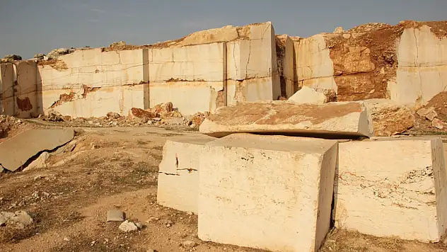 Kurtalanlılar, kapatılan Mermer Ocağının Açılmasını İstiyorlar