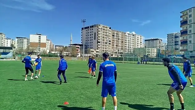 Kurtalanspor, Kars 36 Spor Maçının Hazırlıklarına Başladı