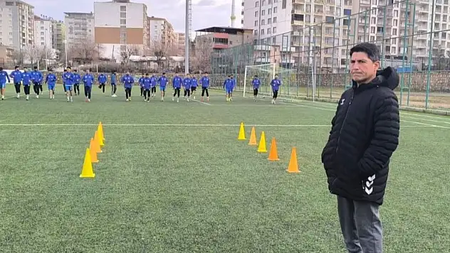 Kurtalanspor yeni teknik direktörle anlaştı